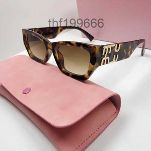 Fashion Sunglasses Mu Womens Personality Mirror Leg Metal Large Letter Design Multicolor Brand Glasses Factory Outlet Promotional SpecialU58A U58A4IB9VI B9VI