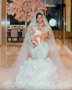 2024 Арабские свадебные платья Aso Ebi White Mermaid со съемным шлейфом, украшенные бисером и кристаллами, иллюзия, свадебные платья с длинными рукавами