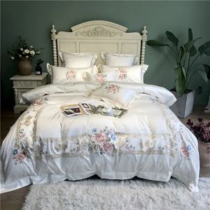 Weiß Blau Rosa Luxus Blumen Stickerei 100S Ägyptische Baumwolle Bettwäsche Set Bettbezug BettlakenLeinen Kissenbezüge 240112