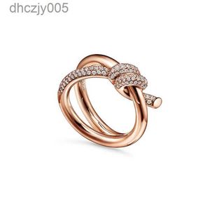 4 Color Designer Ring Ladies Rope Knot Luxury With Diamonds Fashion Rings for Women Classic Jewelry 18K Gold Plated Rose Wedding Wholesale TX7P