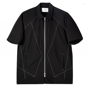 Męskie koszule uliczne moda czarne mężczyźni krótkie koszulę polo z krótkim rękawem letnie narzędzia jasne dekoracje liniowe metalowy zamek hipopowy punkowy ubranie