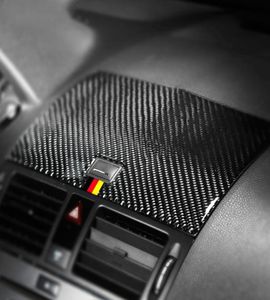 Interiör Carbon Fiber Car Sticker Car Navigation Panel Decal Trim Cover för Mercedes W204 C Class 20072010 Auto Accessories7797143
