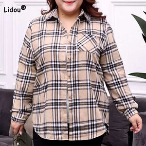 Moda coreana primavera outono manga longa único breasted blusa plus size feminino poloneck retalhos bolsos xadrez impressão camisa 240112