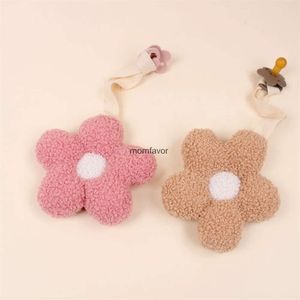 New Baby Teethers Toys Ins Daisy Flower Teddy Boucle Fabric Pacifier Holder Nipple Dummy Teether Clips Newborn Baby Comforter Toys