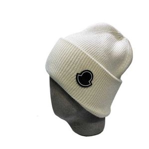 DesignerDesigner d d Moda Cappellini con teschio Cappelli lavorati a maglia Cappello invernale con lettere stampate Berretto in lana calda unisex Casquette 5 colori alti