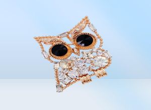 High quality Luxury Designer Men Women Pins Brooches alloy gold diamond spider Brooch for Suit Dress graduation Party Gift Rhinest8906272