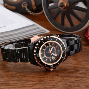 Klasyczny elegancki projektant zegarek damski moda proste zegarki 34 mm 39 mm ceramika kobiety czarny biały kolor j12 na rękę C777 Regulowany pasek