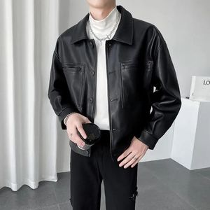Свободные куртки для мужчин, зимнее мужское пальто из искусственной кожи, весенняя короткая одежда с отворотами-ведром, корейская версия, красивый мужской пиджак для отдыха, 240112