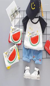 Kläder sätter sommarstil baby flickor pojkar barn tyg härlig vattenmelon t -shirt shorts spädbarn barn mode dräkt spårar15559494