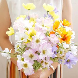 Dekorativa blommor 60 cm 6-huvud Artificial Persian Chrysanthemum Gesang Flower Pography Props Home Decorations Wedding Daisies