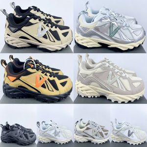 610S Kids Sneakers Running Choodler Childring Shoiling أحذية 610 Black White مرونة Band Boys Girls Youth anti Slip Sport Sneaker Silver Green 27no#