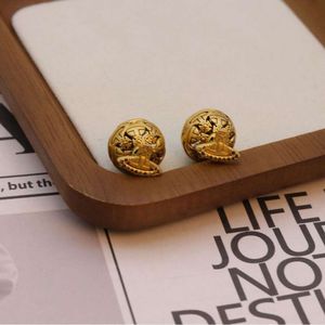 Luksusowe projektantki marki Kolczyki dla kobiet chromes krzyż Jewerlry Matte Gold Accessories Fashion High-end Heart Ear Ring Girl Earstud Nowy 2024 RZ2Y