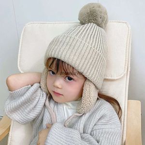 새로운 모자 모자 겨울 아기 ​​니트 모자 이어 플랩 단색 폼폰 비니 캡 키즈 소년 소녀 두꺼운 따뜻한 플러시 귀 보호 모자 보닛