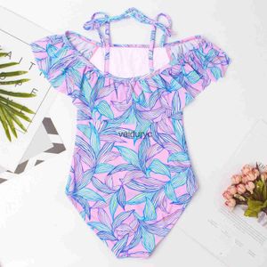 Jednoczęściowe fioletowe druk liści dziewczęta nastolatki One Piece Swimsuit Summer Baby Kids stnie strojowe ldren plażowe odzież Kitum Swimming Monokini A273 H240508