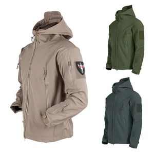 Militära utomhusjackor Män Shark Skin Soft Shell Tactical Waterproof Windbreaker Army Combat Jacket Mens Hooded Bomber Coats 240113