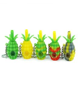 Rökpipor Hela små ananas nyckelchain rökningstillbehör kreativa silikon handrör tobak pyrex färgglad bubblare wi9063700