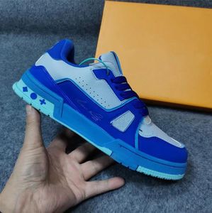 Luxury designer casual shoes Embossed Trainer Sneaker triple white pink sky blue Abloh black green yellow denim low Virgil mens sneakers women trainers