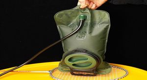 Sacche d'acqua in TPU da 2 litri Attrezzatura per l'idratazione Bocca Sport Vescica da campeggio Escursionismo Arrampicata Borsa militare Verde Blu Colora54a123679574