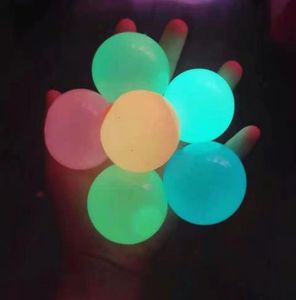 Декомпрессионная игрушка Светящиеся в темноте потолочные шарики Стресс-шары для детей и взрослых Светящиеся липкие мягкие игрушки-непоседы Детские сенсорные P9067618