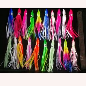 100 peças saia de pesca de polvo isca macia squi d lurefishingbait saias de lula macia laranja vermelho rosa azul plástico luminoso 240113