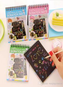 Fai da te Scratch Art Paper Notebook Note Drawing Stick Sketchbook Kids Party Gift Immaginazione creativa Sviluppo Giocattolo Mix colori2241549