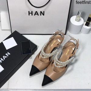 Channel Pearl Chain Kitten Heel Sandals Leather Läder av högsta kvalitet Färg Matchande Luxury Women039S Designer Shoes3585394