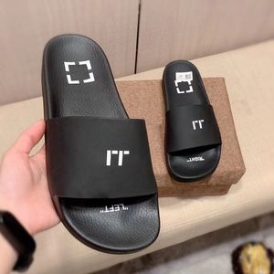 Designer Tazz Slipper Buty Sandałowe buty gumowa podeszwa zjeżdżalnia z trampki luksusowe buty dla kobiety męskie czarne białe muła suwaki plażowe płaskie obcas