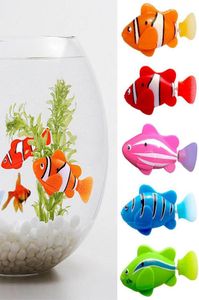 5 datorer Set Robot Electronic Swim Battery inkluderade Robotic Pet for Kids Bath Toy Fishing Decorating Act som Real Fish Q1905224980098