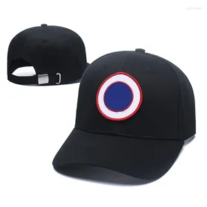 Ball Caps Luxurys Mens Tasarımcı Şapka Kadın Beyzbol Kapağı Kabuğa Takılan Şapkalar Mektup Yaz Snapback Sunshade Sport Nakış Casquette Plajı