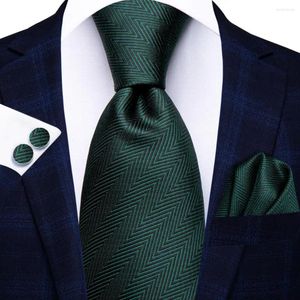 Fliegen Hi-Tie Designer Weihnachten Grün Solide Krawatte Seide Elegent Krawatte Für Männer Mode Marke Weihnachten Party Handky Manschettenknopf Großhandel