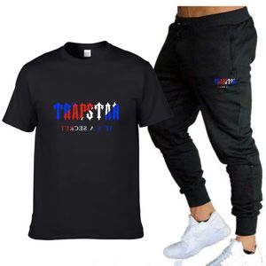 Top T-Shirt Trapstar Tracksuit Designer Embroidered Lettering Chenille Tracksuit Black Cotton London Streetwear Summer Sports Fashion Cotton Tracksuit