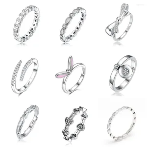 Anelli a grappolo Anello in argento sterling 925 con ciondoli Orecchie adorabili Cuore di moda con dito trasparente CZ per gioielli da festa da donna