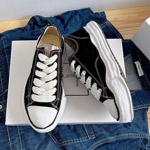 Designer tênis maison mihara yasuhiros mmy homens preto branco tênis feminino luxo plana mocassins ao ar livre sorriso aberto andando sapato casual