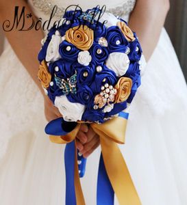 Rose fatte a mano Bianco Royal Blue Bouquet da sposa Spilla a farfalla Bouquet da sposa Strass Damigella d'onore Ramo De Flores Novia6493652