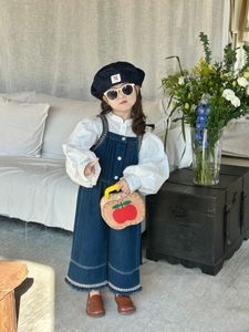 2024年春の女の子のデニム服セットキッズサスペンダートップフリルワイドレッグジーンズ2pcs子供パフスリーブボトムシャツZ6694