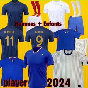 Maillot de Football Jersey Frances 2024 Soccer Jerseys Benzema Football Shirts Mbappe Griezmann Camavinga Maillot Foot Kit Hommes Enfants Men Kids French National