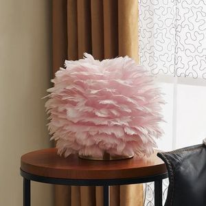 Bordslampor Feather Light E27 Creative Drum Lamp Elegant Desk Night Fashion Modern Living Room Lighting