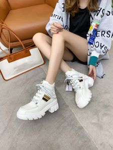 World Tour Desert Boot Women Platform100 ٪ REAL LEATHE CHELSEA BOOTSS SPACERTHIP BOOTS مع صندوق