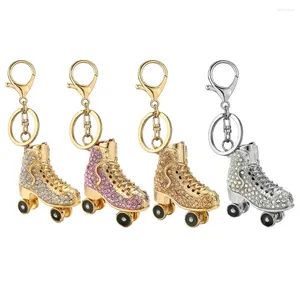 Keychains 3D Roller Skate Sparkling Charm Keyring Pendant Car Keys Keychain Charms roliga sko för kvinnor flickor