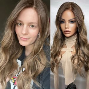 Capelli umani brasiliani di alta qualità Biondo scuro Balayage Bruna Parrucche piene del merletto Parrucca frontale in pizzo con riflessi marroni naturali