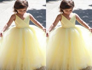 Bonito amarelo princesa flor menina vestidos vneck vestido de baile tule longo criança pageant vestido crianças vestido de festa primeira comunhão dress3208770