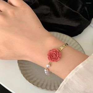 Collane con ciondolo Farfalla coreana Bracciale di perle Trendy Ins Style Fiore rosa Catena clavicola Abbigliamento Accessori di gioielli per le donne Amici