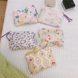 Sacos cosméticos mini saco feminino floral maquiagem batom chave fone de ouvido viagem meninas higiênico guardanapo almofada organizador armazenamento