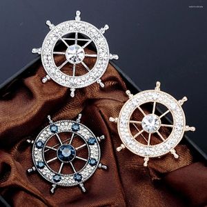 Brooches Western Metal Rudder Brooch Men's Suit Decoration Full Rhinestone Badge Jewelry Sailor Crew Helm Of Ship Gift Clothing Lapel Pin