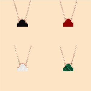 Fyra-blad klöver kvinnors designer Pendant Necklace Classic 18-karat Guld Lucky Four Leaf Clovers Halsband Stylish Personality Gift295q