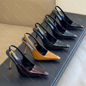 Sapatos de vestido Designers Sandálias para Mulheres Top Quality Strass Generosa Fivela Bombas 10cm Alto Salto Pontudo Toes Slingbacka Gold Metal Heel Shoe 35-42