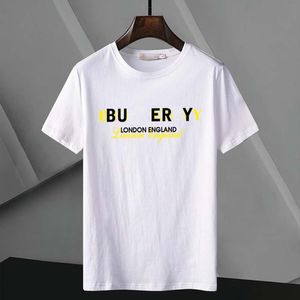 Tshirt الفاخرة Men Men Sempleser Thirts Short Summer Fashion Shirts خطاب أزياء جولة رقبة أسود أبيض قصير الأكمام للرجال أزياء الرجال الضخمة