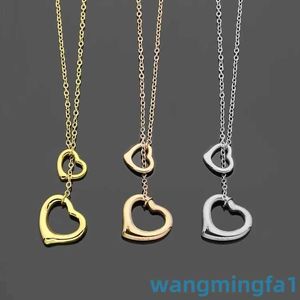 2024 New T Designer Jewelry Necklaces New Product Hollow Out Single Double Love Pendant 18k Gold Quality Necklace