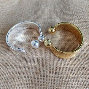 Bracciale di gioielli di design Marchio di moda Spagna Unode50 Bracciale a ferro di cavallo esagerato fatto a mano Palla rotonda Piatto in argento Grande staccabile