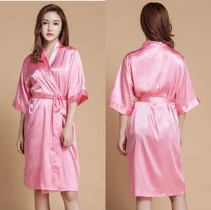 Gynnar brudbrudtärna gåvor Satin kimono mantlar brud höna Bachelorette Party Sleepwear Robe levererar 5st gratis frakt